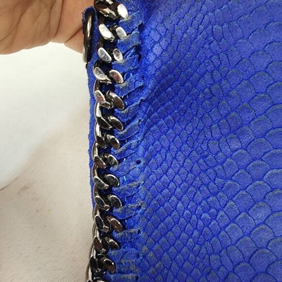 Women's Leather Gunmetal Chain Bag - Cobalt Python - Picture 9 of 9